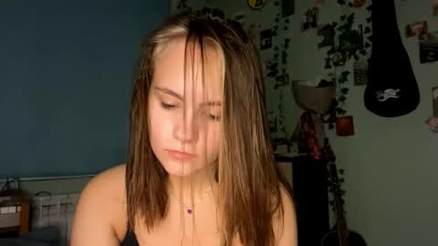 Snapshot of mariamcleverley chatting on September 22, 6:01 pm Mia online show from September 22, 6:01 pm