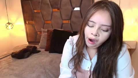 M A R I A N A online show from March 18, 9:09 pm