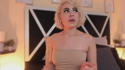 Marian online show from December 17, 2:51 am