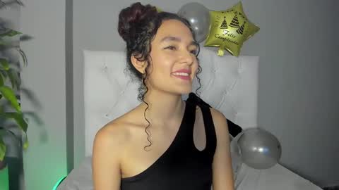 Marian online show from December 10, 4:38 pm