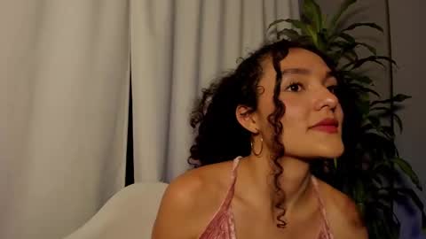 Marian online show from December 3, 10:01 pm