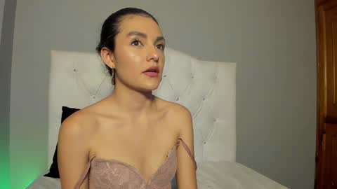 Marian online show from December 5, 6:17 pm