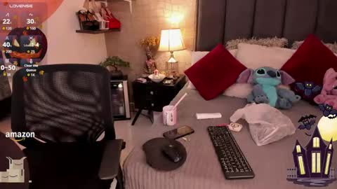 Snapshot of mariana_c chatting on October 7, 3:08 pm Mar y online show from October 7, 3:08 pm