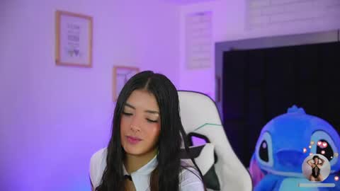 Mariana  online show from April 10, 11:48 am