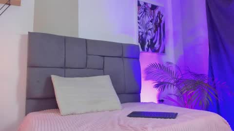 Mariana online show from December 19, 10:32 pm