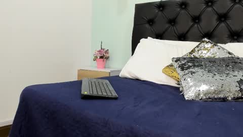 Marianee Rousse  online show from November 22, 1:04 am