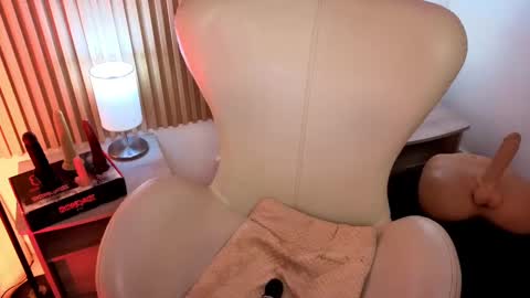 Marian Love  online show from September 15, 1:12 pm