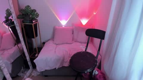 marianne online show from April 5, 12:18 am