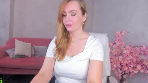 marie_hayes online show from May 30, 1:48 am