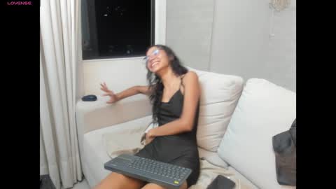 marie_luuu online show from January 30, 3:00 am