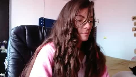 Mariie online show from February 12, 5:05 pm