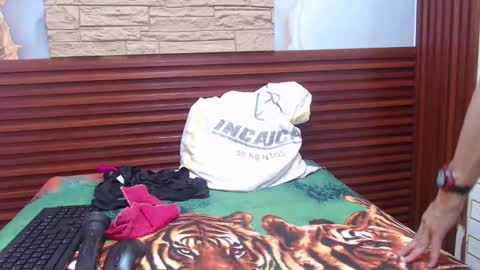 marielahorny303av online show from April 8, 2:25 am