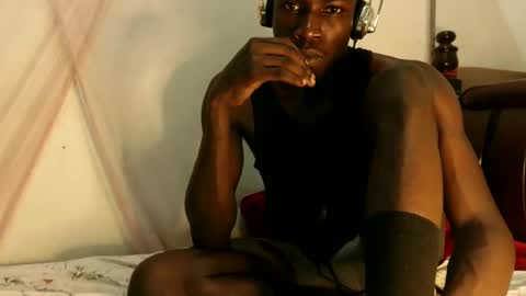 marietabro online show from May 31, 8:10 pm