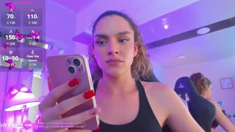 mariiahneedles online show from May 15, 11:01 pm