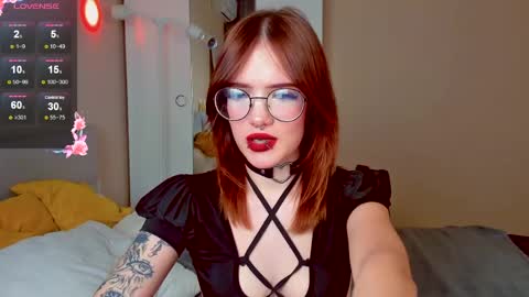 marika_degas1 online show from April 1, 1:41 pm