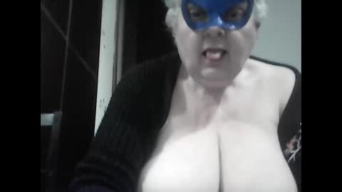 marilu64 online show from December 16, 9:10 pm