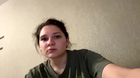 Emmie online show from March 25, 9:05 am