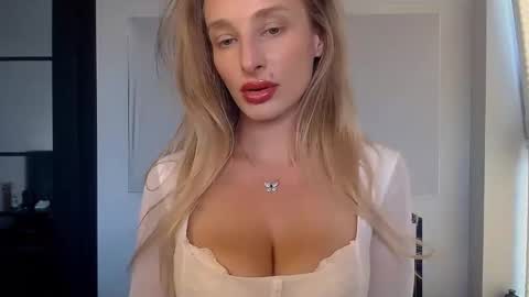 MarilynDevilish online show from September 25, 3:52 pm