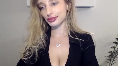 MarilynDevilish online show from January 25, 12:38 am