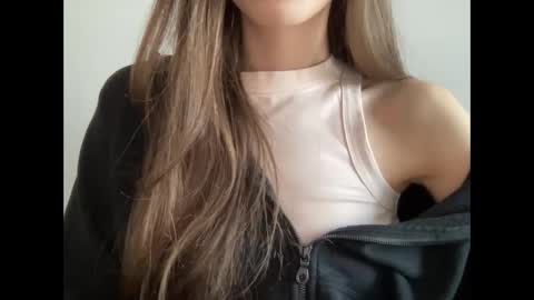 Snapshot of marinalovenow chatting on March 6, 2:18 pm Marina online show from March 6, 2:18 pm