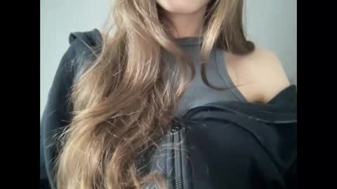 Snapshot of marinalovenow chatting on February 28, 1:14 pm Marina online show from February 28, 1:14 pm