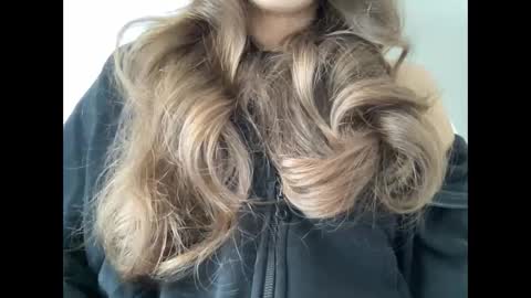 Snapshot of marinalovenow chatting on September 24, 8:43 am Marina online show from September 24, 8:43 am