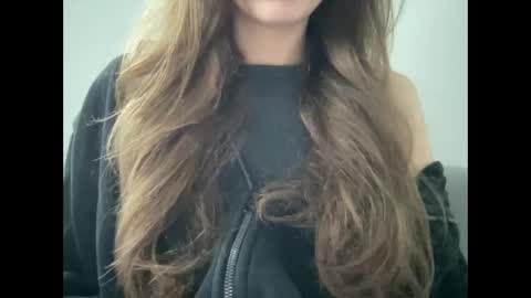 Snapshot of marinalovenow chatting on October 7, 7:37 am Marina online show from October 7, 7:37 am