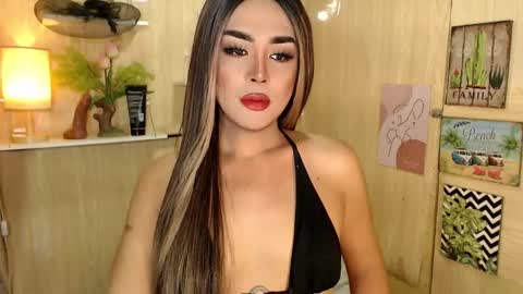 Snapshot of marinamorets chatting on October 7, 10:33 am marina online show from October 7, 10:33 am