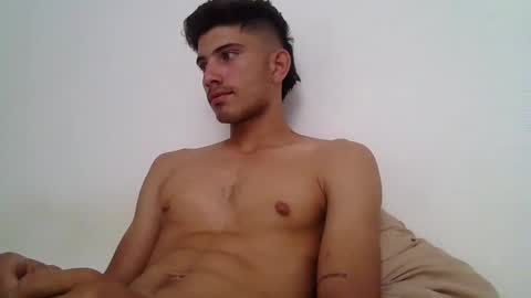 mariobrosss517470 online show from March 11, 7:47 pm