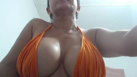 mariska_69 online show from April 1, 8:26 am