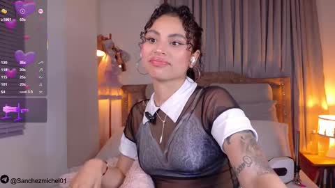    online show from November 12, 6:05 am