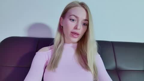 mariwell online show from May 31, 7:37 pm