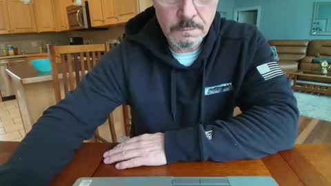 Mark online show from March 2, 3:16 pm