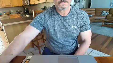 Mark online show from February 25, 9:15 pm