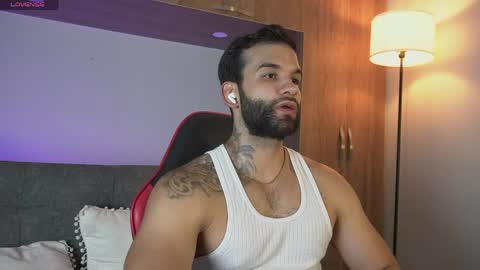 Mark online show from April 8, 12:46 am