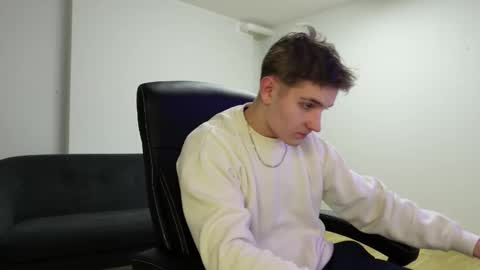 MARK KARSON online show from December 13, 8:37 pm