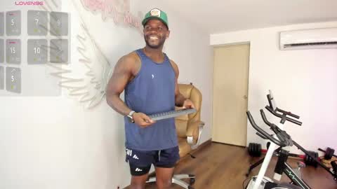 Mark online show from April 15, 3:43 am