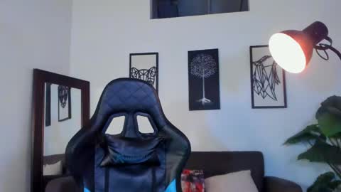 mark_x23 online show from May 31, 5:50 am