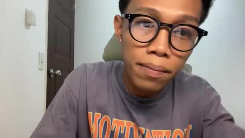 markanthony54 online show from April 17, 7:22 am