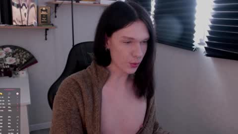 Mark online show from February 9, 1:03 pm