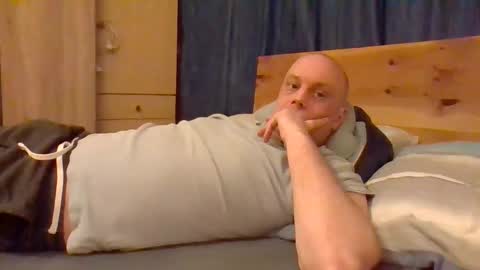 markus_7 online show from April 19, 6:10 pm