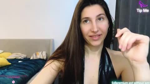 marrycolins online show from March 6, 7:07 am