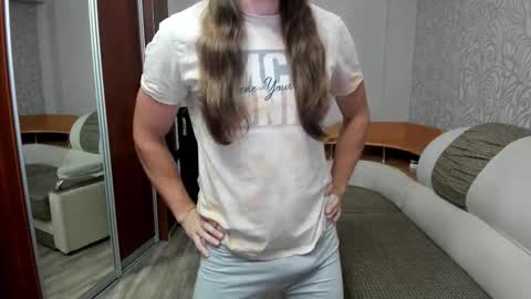 Alan online show from September 10, 5:03 pm