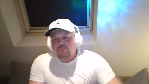 mars0481 online show from January 9, 9:42 pm