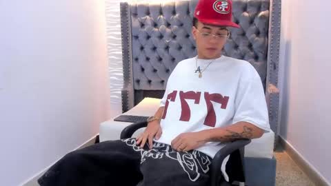 MARSHALL online show from April 21, 1:18 pm