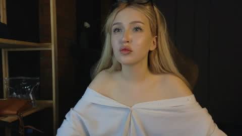 Marta online show from April 18, 1:24 pm