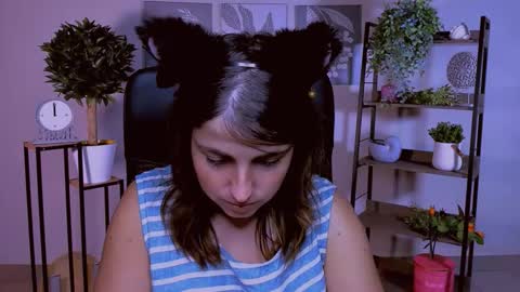 martaedams online show from October 17, 6:17 am