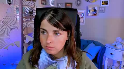 martaedams online show from September 15, 6:04 am