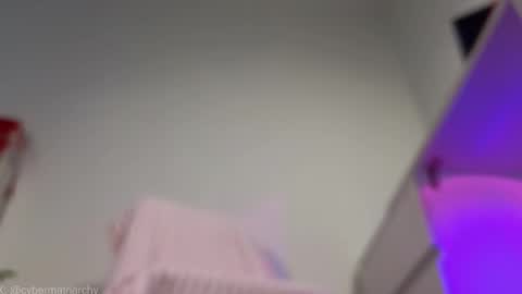 Ultimate Goddess online show from November 9, 8:07 am