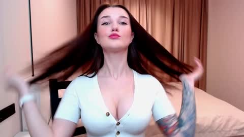 Snapshot of marti_lovely chatting on October 5, 6:48 pm Marti online show from October 5, 6:48 pm